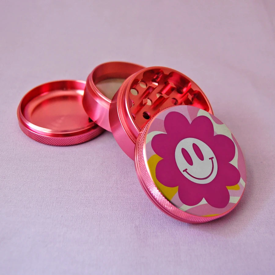 TOP Flower Happy Face Women Grinder 40MM Sweet Pink Grinder Machine Small 4 Layers Metal Crusher Gifts Smoking Accessories