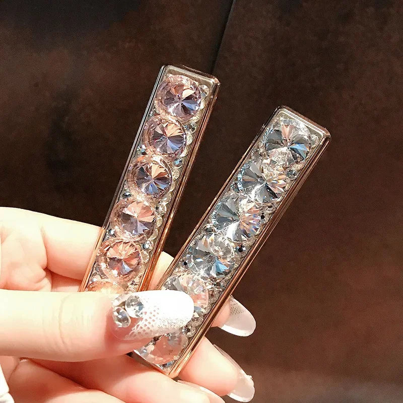 Portable Pink Rhinestone USB Charging Lighter Windproof Electronic Cigarette Personalized Lighters for Women Smoking Accessories