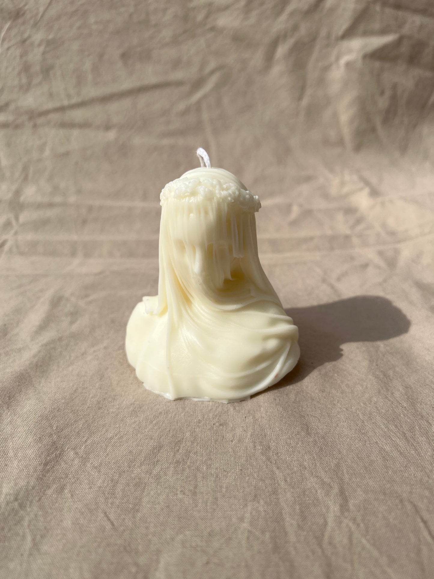 Veiled Lady